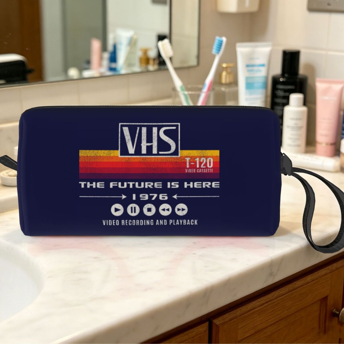 VHS The Future Is Here 1976 Po – Beauty Without Makeup recenzja i cena