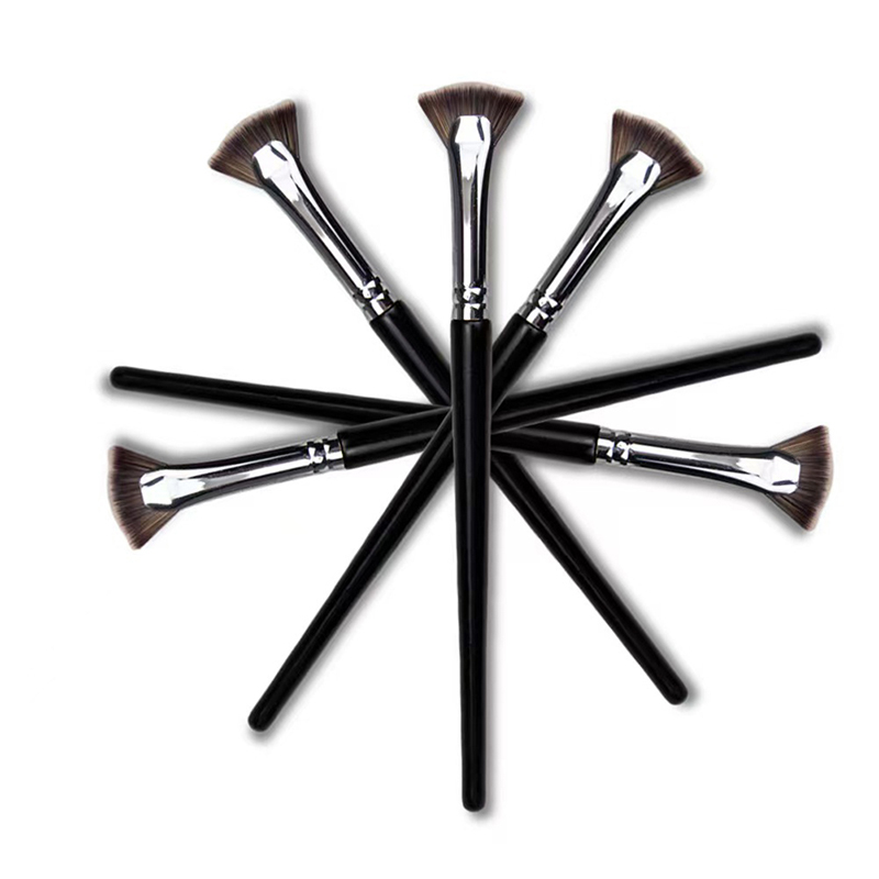 Szczoteczka do rzęs w kształci – Beauty No Makeup recenzja i cena