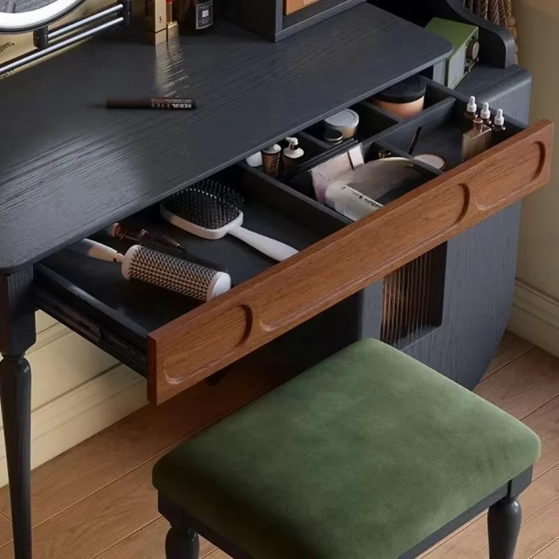 Włoska Czarna Toaletka z Szufl – Beauty Makeup Vanity Set recenzja i cena